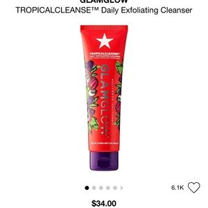 Tropical cleanse exfoliating wash. ♥️💜💕